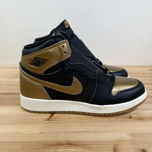 Air Jordan 1 Retro high OG sneakers Black Metallic gold youth 6Y womens 7.5